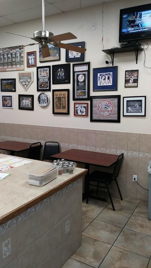 T J's New York Style Pizzeria